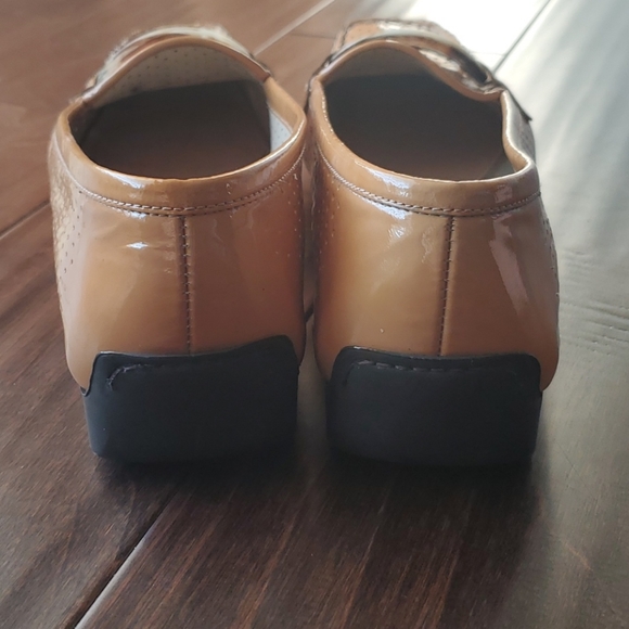 Stuart Weitzman loafers - Picture 6 of 10